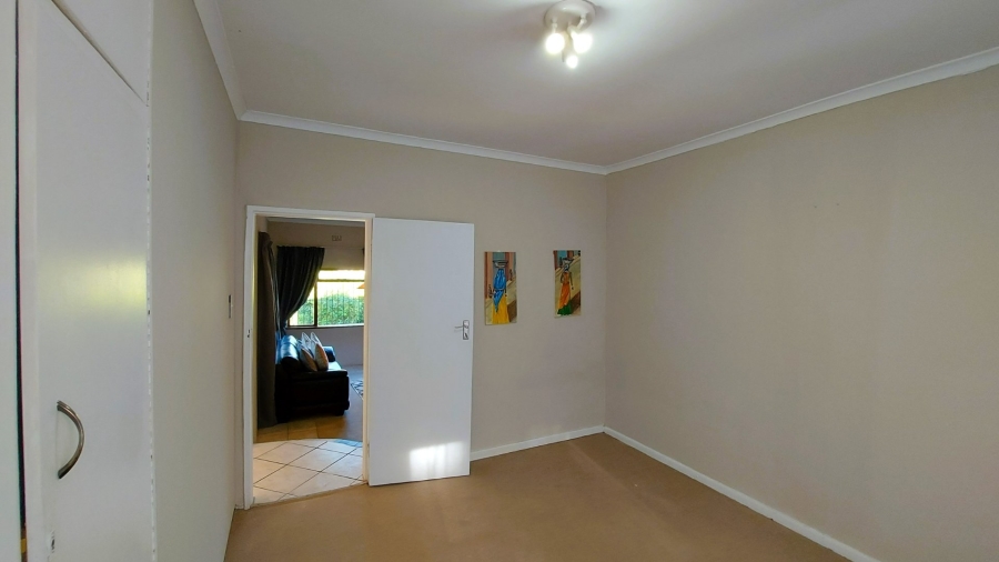 10 Bedroom Property for Sale in Montclair Western Cape